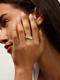 CLARA GRADUATED WAVE RING